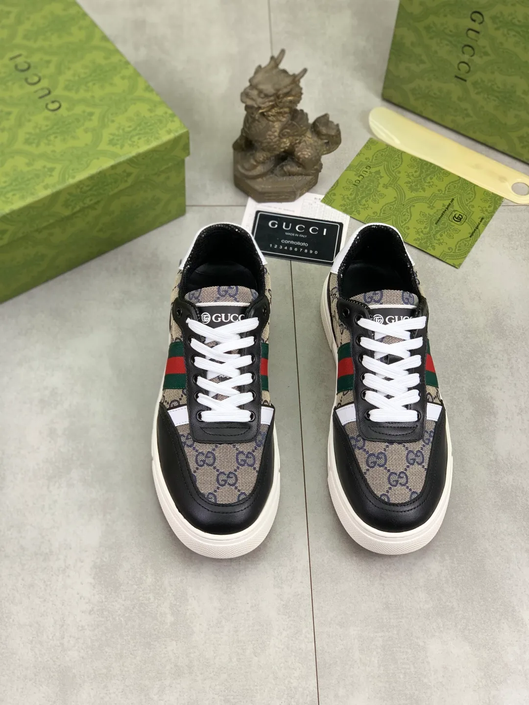 Men's men's shoes 💰P420💰【New style】(GUCCI) official website's latest 🎁🎁casual and fashionable men's shoes👟, hot style 💥 style is simple and elegant, exclusive for trendy men. Unique official website's latest brand double G element Elements 👑 Original Gucci decoration, fashionable and generous, original calfskin fabric ✅ Fully imported first-layer pigskin lining, official website designated wear-resistant, lightweight original rubber casual outsole, classic model taken in real life 🎬39-44 5️⃣ colors available